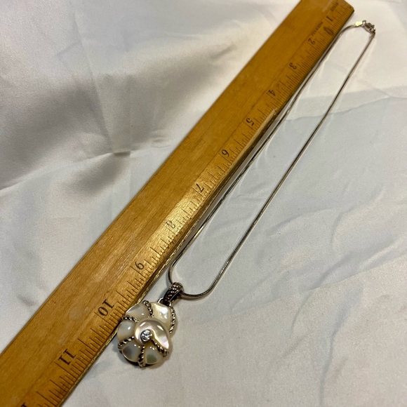 Judith Ripka necklace SS MOP Conch shell/CZ pendant/Milor 925 chain 16” - Picture 12 of 13